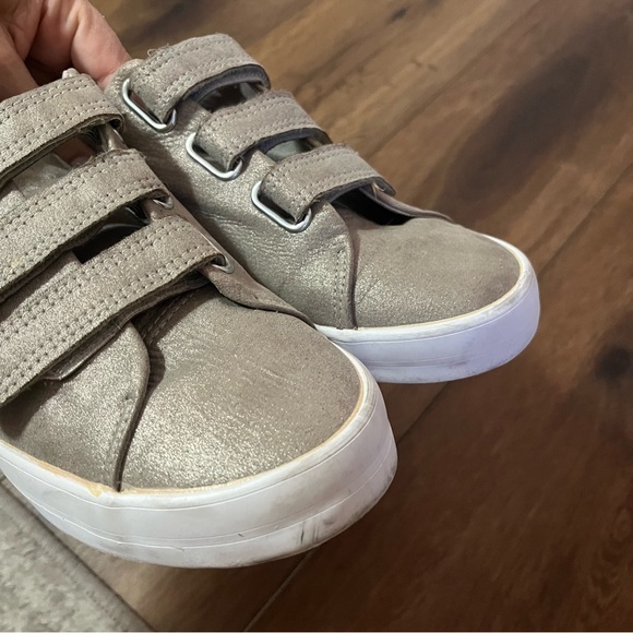 Evans mauve metallic velcro sneakers, size 9W - Picture 6 of 9